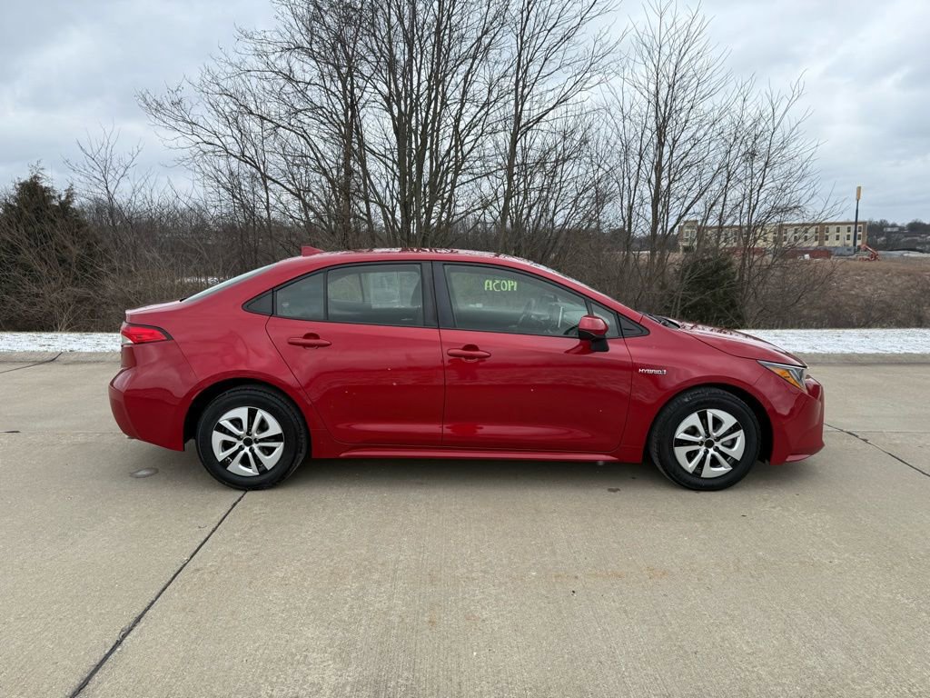 Used 2021 Toyota Corolla LE w/ Carpet Mat Package (TMS) image 3