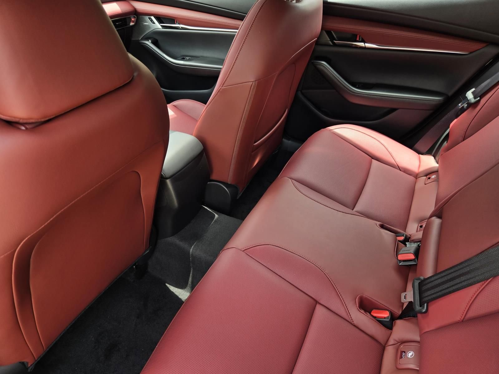 New 2026 MAZDA MAZDA3 2.5 S Hatchback w/ Premium Pkg FWD image 14