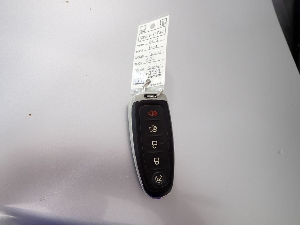 Used 2015 Ford Taurus SEL w/ Equipment Group 201A FWD image 41