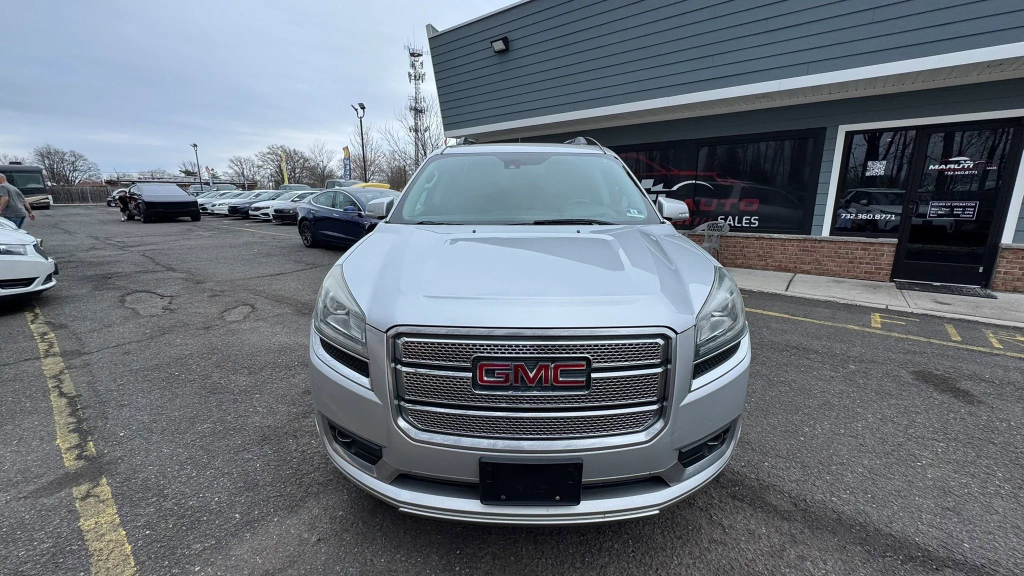 Used 2015 GMC Acadia Denali image 2