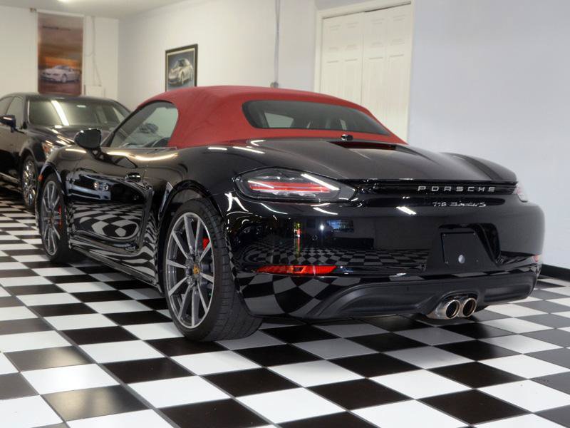 Used 2019 Porsche 718 Boxster S RWD image 8