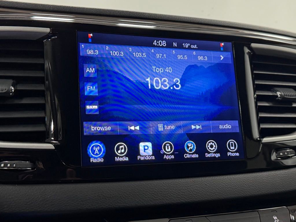 Used 2017 Chrysler Pacifica Touring image 15