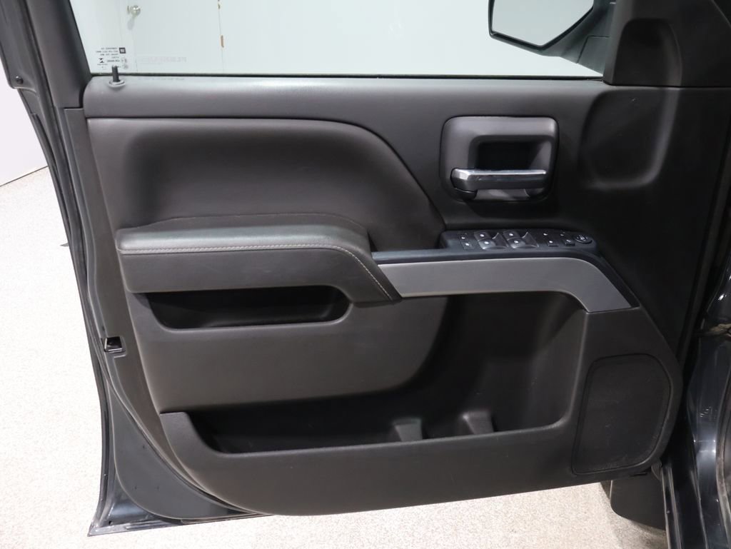 Used 2018 Chevrolet Silverado 1500 LT w/ All Star Edition image 14