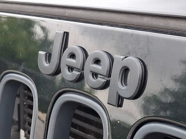 Used 2017 Jeep Wrangler Unlimited Sahara AWD/4WD image 29