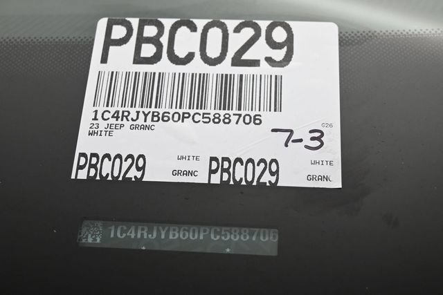 Used 2023 Jeep Grand Cherokee 4WD 4xe image 44