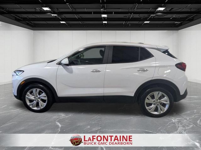 Certified 2025 Buick Encore GX Preferred FWD image 2