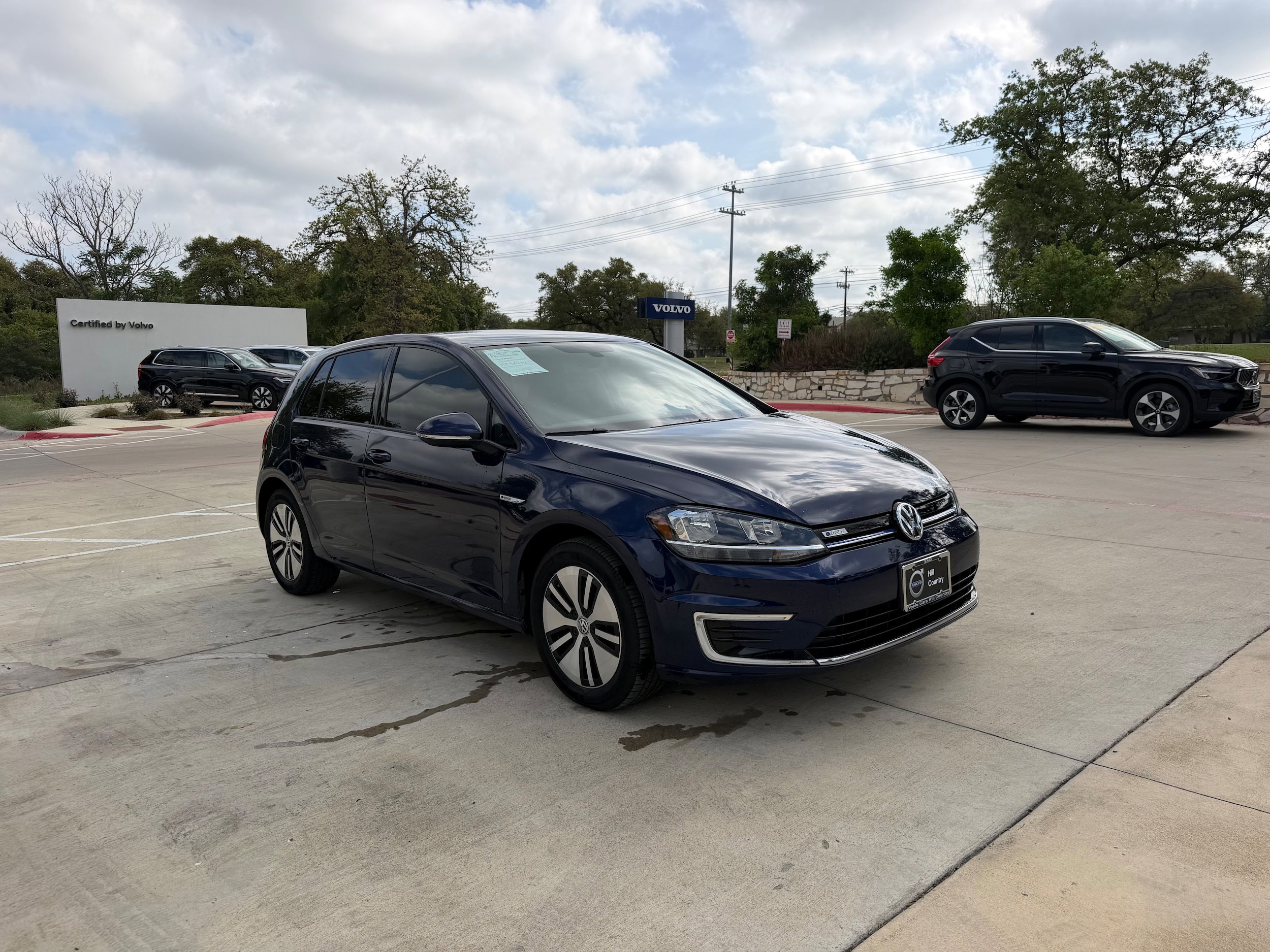 Used 2019 Volkswagen e-Golf SE FWD image 6
