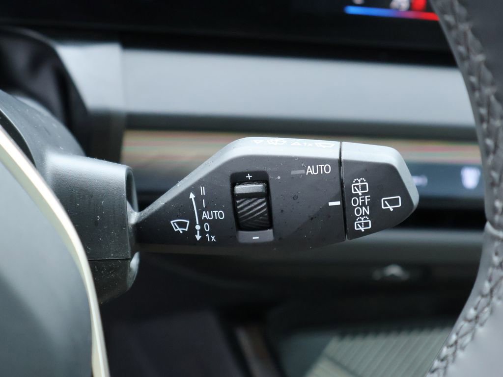 Certified 2025 BMW X3 xDrive30i w/ Premium Package image 37