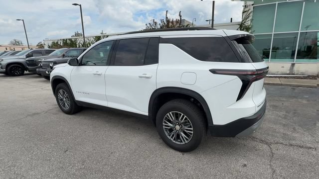 Used 2025 Chevrolet Traverse LT AWD/4WD image 6