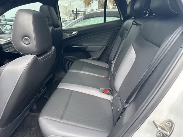 Used 2023 Volkswagen ID.4 S image 5
