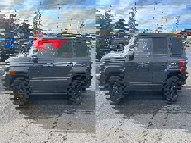 Used 2014 Jeep Patriot Sport w/ Southwest Package image 4