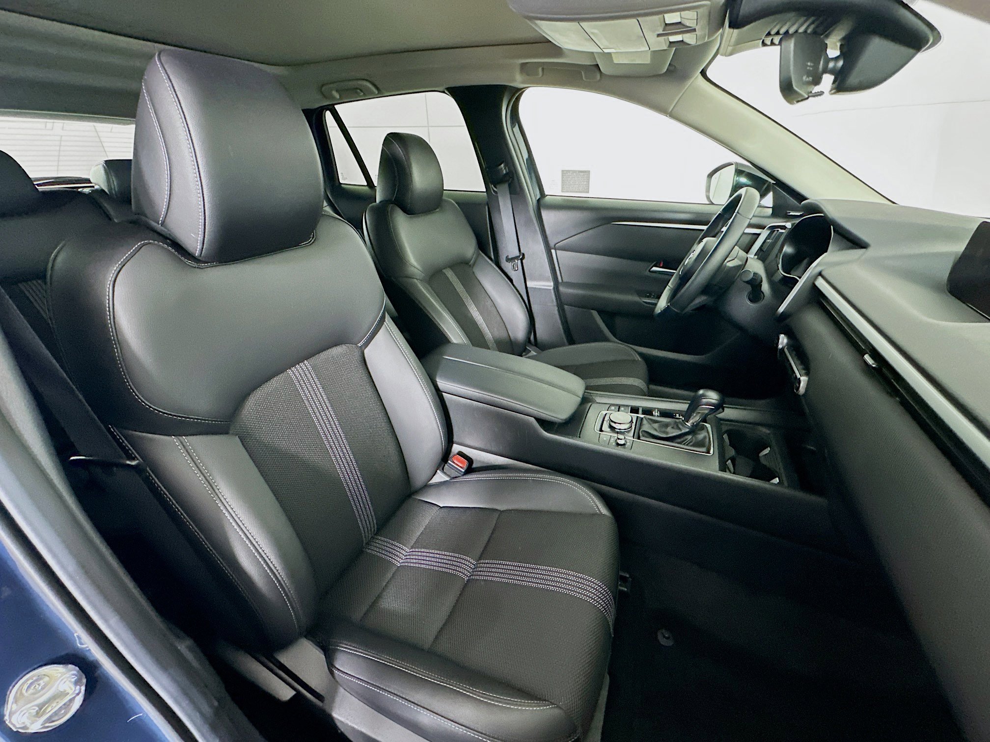 Used 2025 MAZDA CX-50 AWD 2.5 S w/ Premium Package image 30