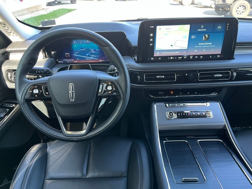 Used 2026 Lincoln Aviator AWD image 17