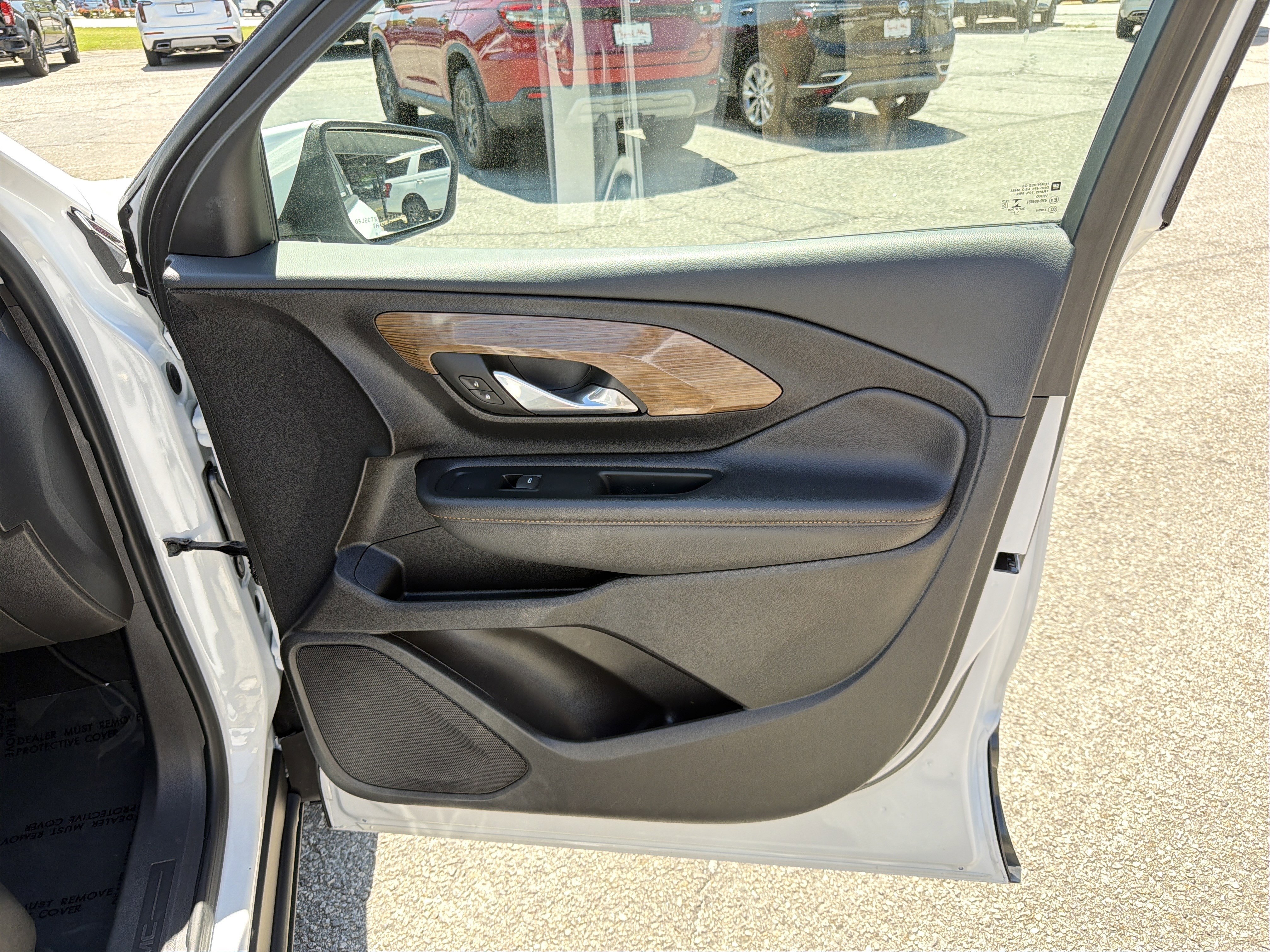 Used 2020 GMC Terrain SLE w/ Driver Convenience Package image 16