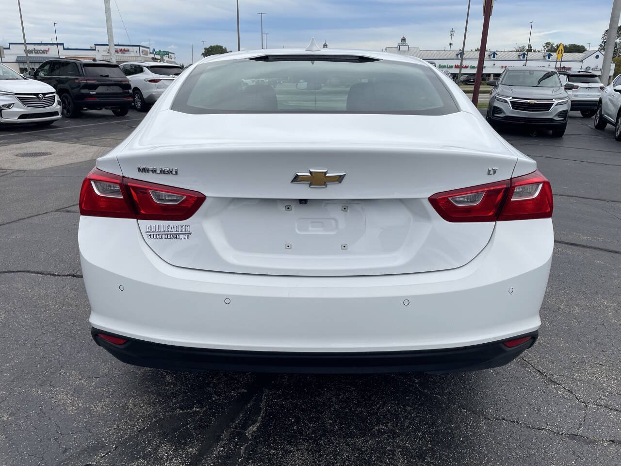 Used 2024 Chevrolet Malibu LT FWD image 6