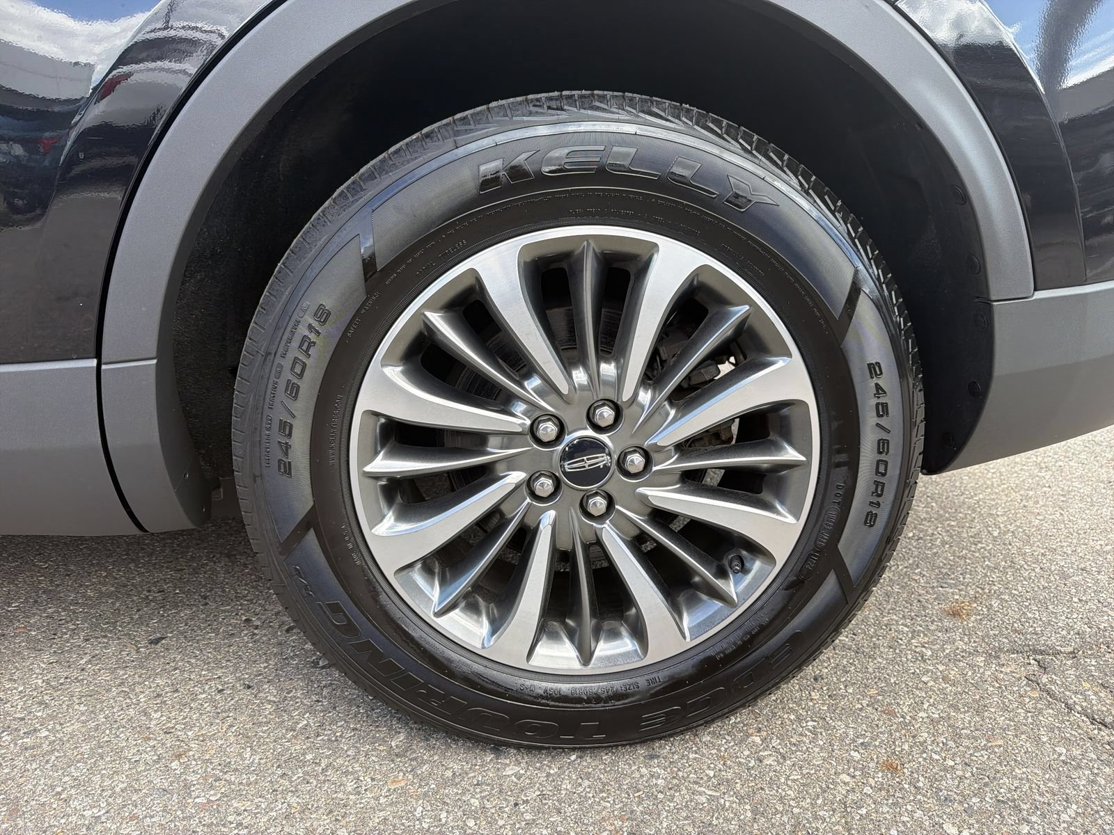 Used 2019 Lincoln Nautilus Select AWD/4WD image 15