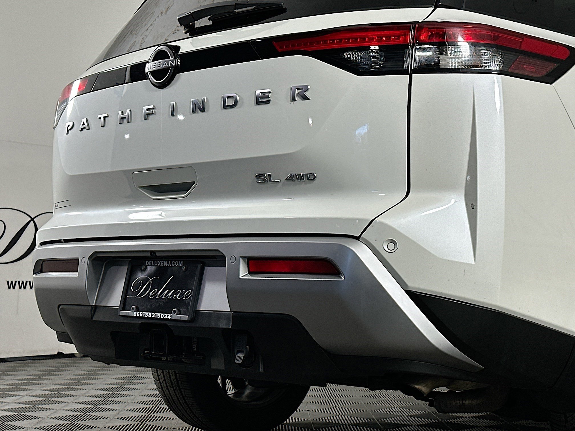 Used 2024 Nissan Pathfinder SL w/ SL Premium Package image 28