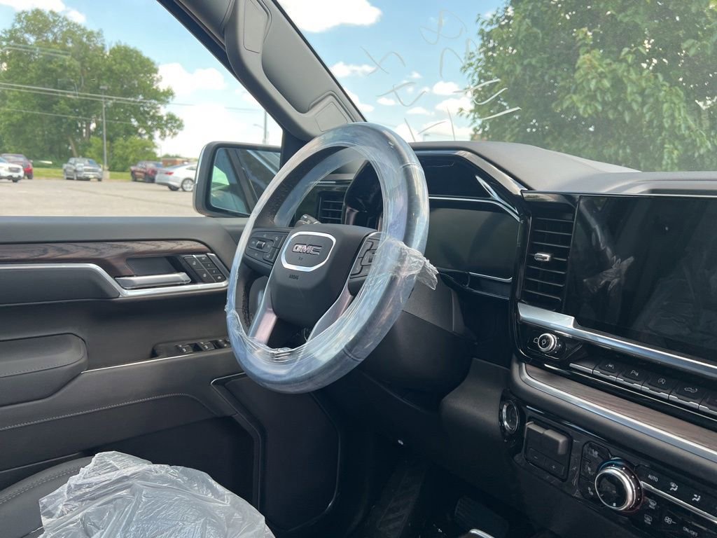 New 2026 GMC Sierra 1500 SLT w/ SLT Premium Plus Package AWD/4WD image 9