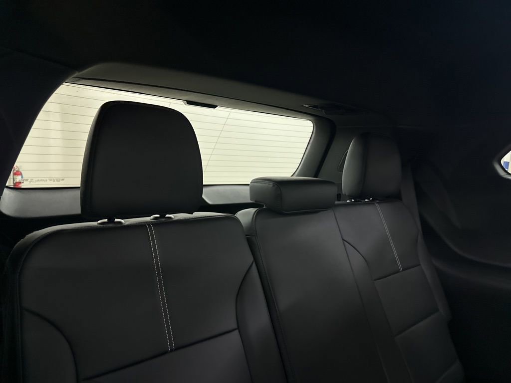 New 2026 GMC Acadia Elevation w/ Elevation Premium Package AWD/4WD image 23