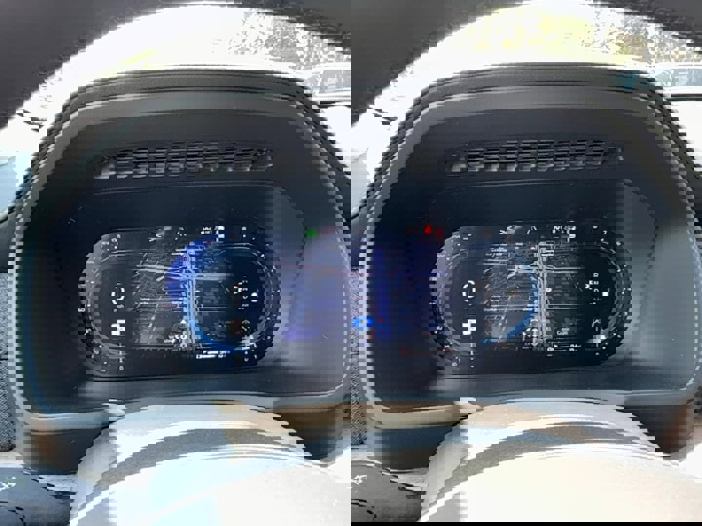 Used 2025 Volvo XC90 B6 Core w/ Climate Package image 21