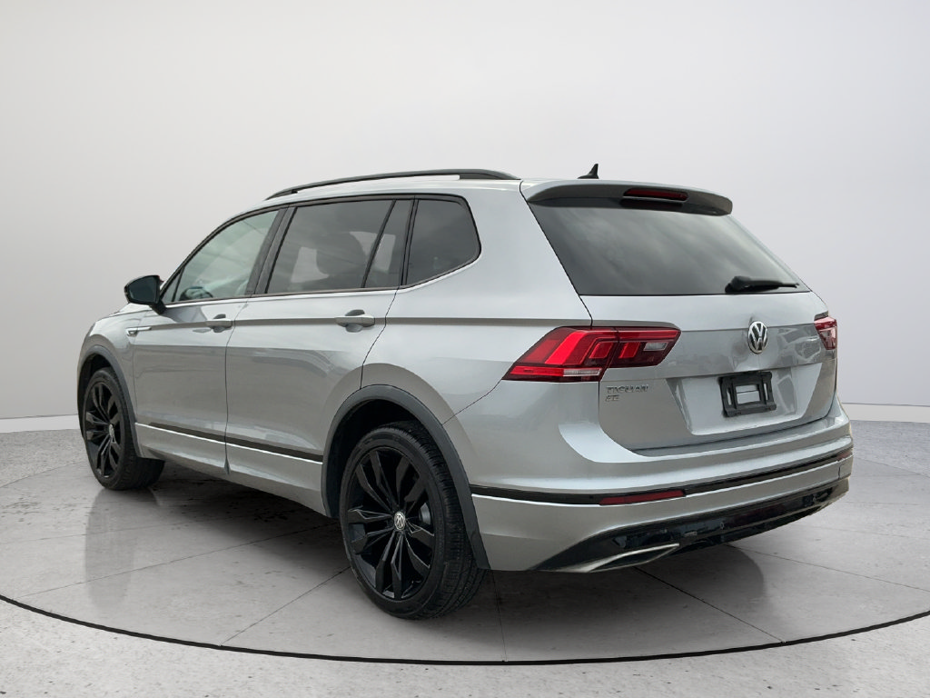 Used 2021 Volkswagen Tiguan SE R-Line FWD image 4