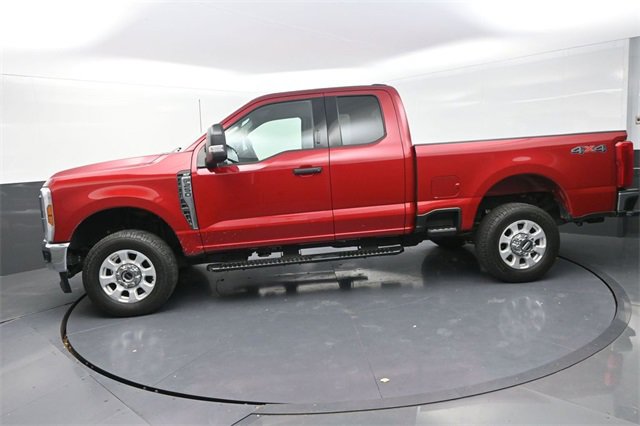 Used 2024 Ford F250 XLT w/ Camper Package image 4