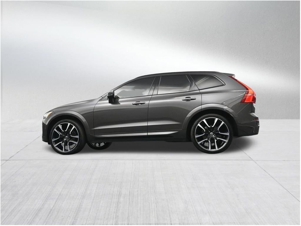 Used 2024 Volvo XC60 B5 Ultimate AWD/4WD image 24