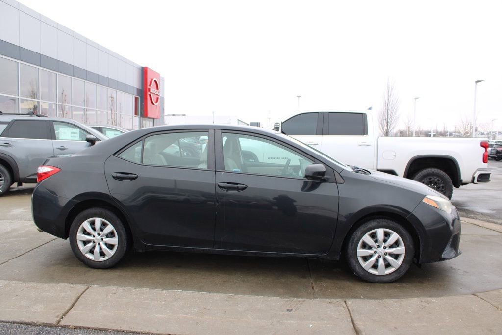 Used 2014 Toyota Corolla LE image 6