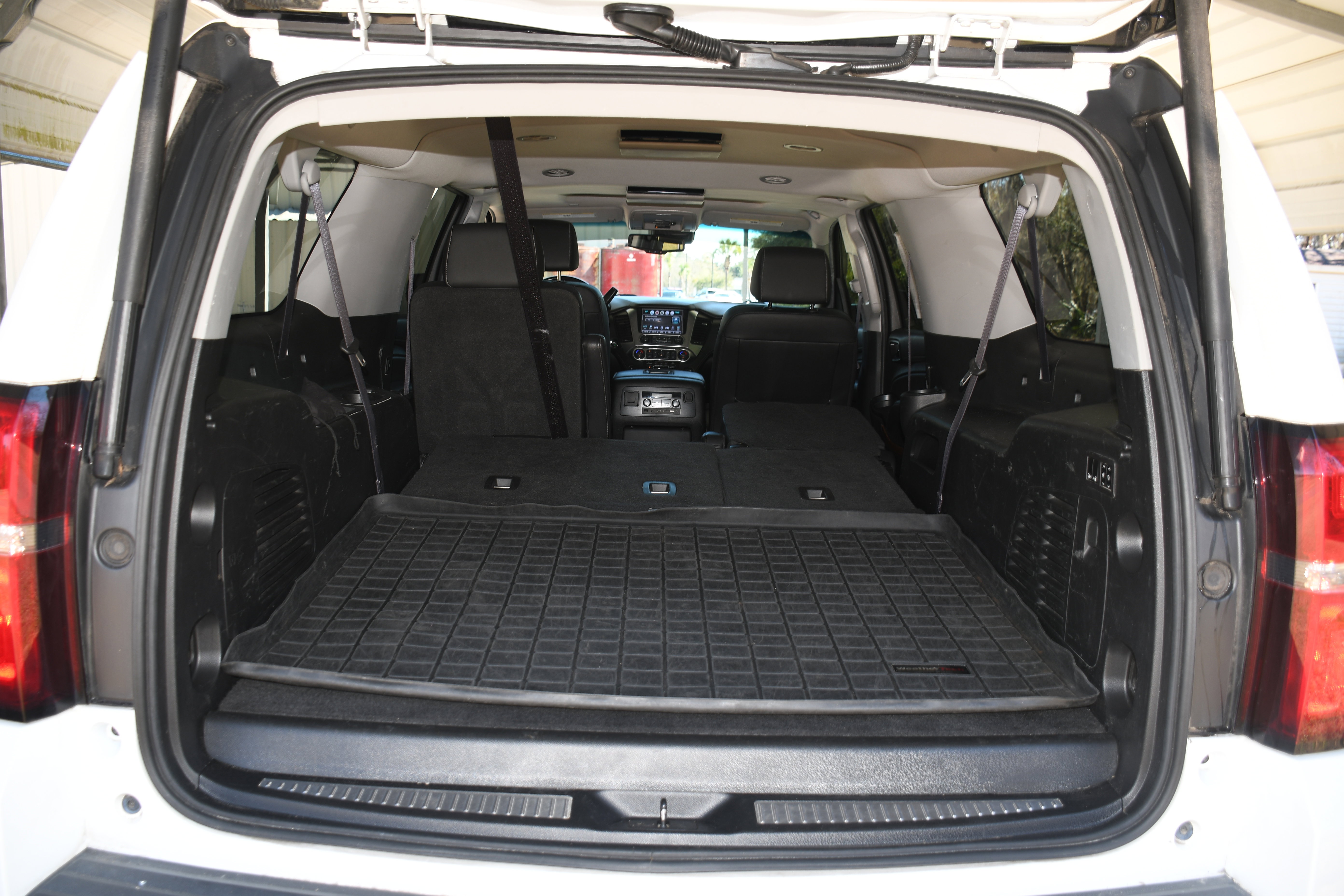 Used 2017 Chevrolet Suburban Premier image 20