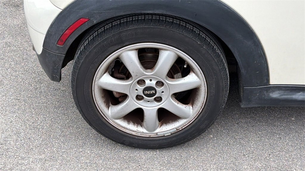 Used 2009 MINI Cooper Convertible image 9