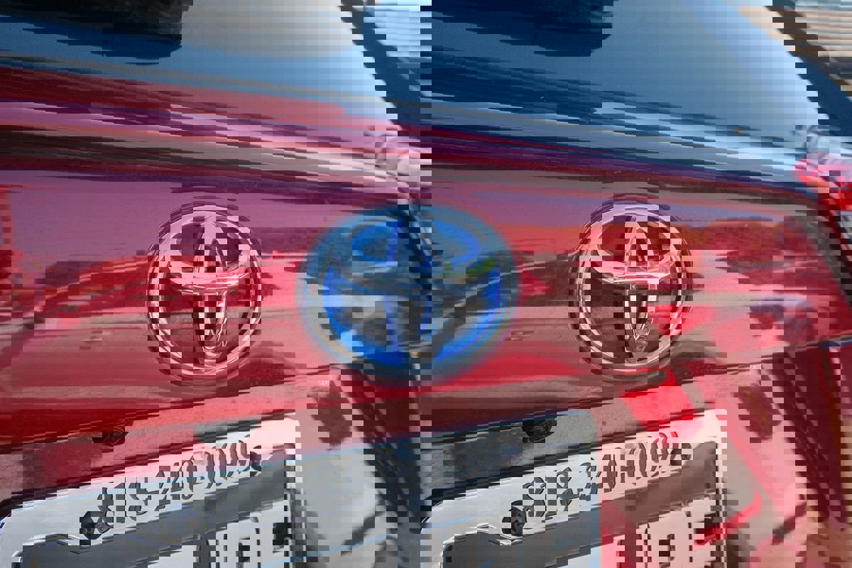 Used 2022 Toyota RAV4 XLE image 42