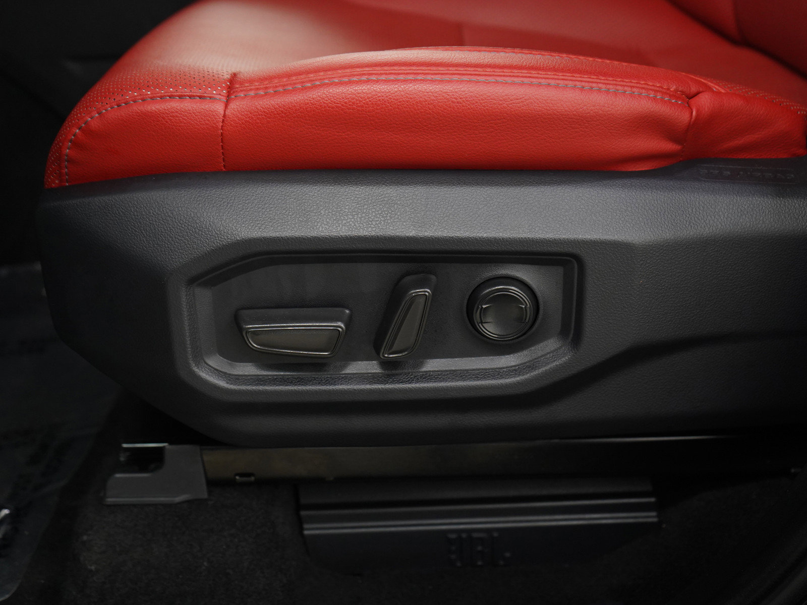 Used 2025 Toyota Sequoia TRD Pro image 33