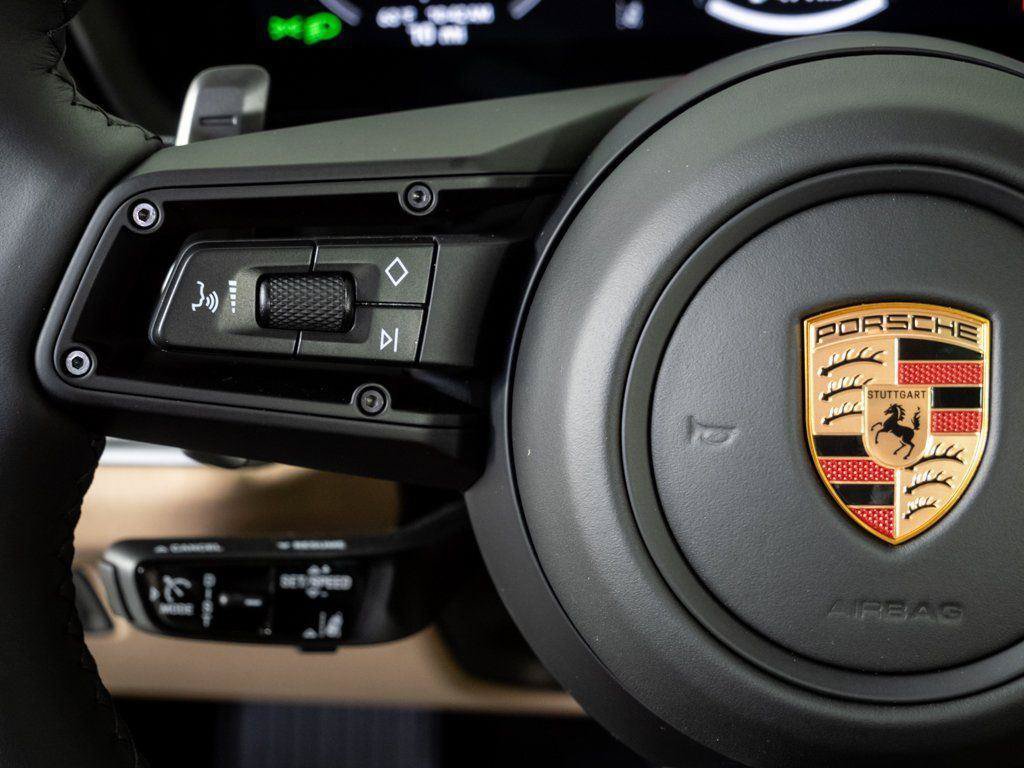 Certified 2026 Porsche Cayenne Coupe AWD/4WD image 10