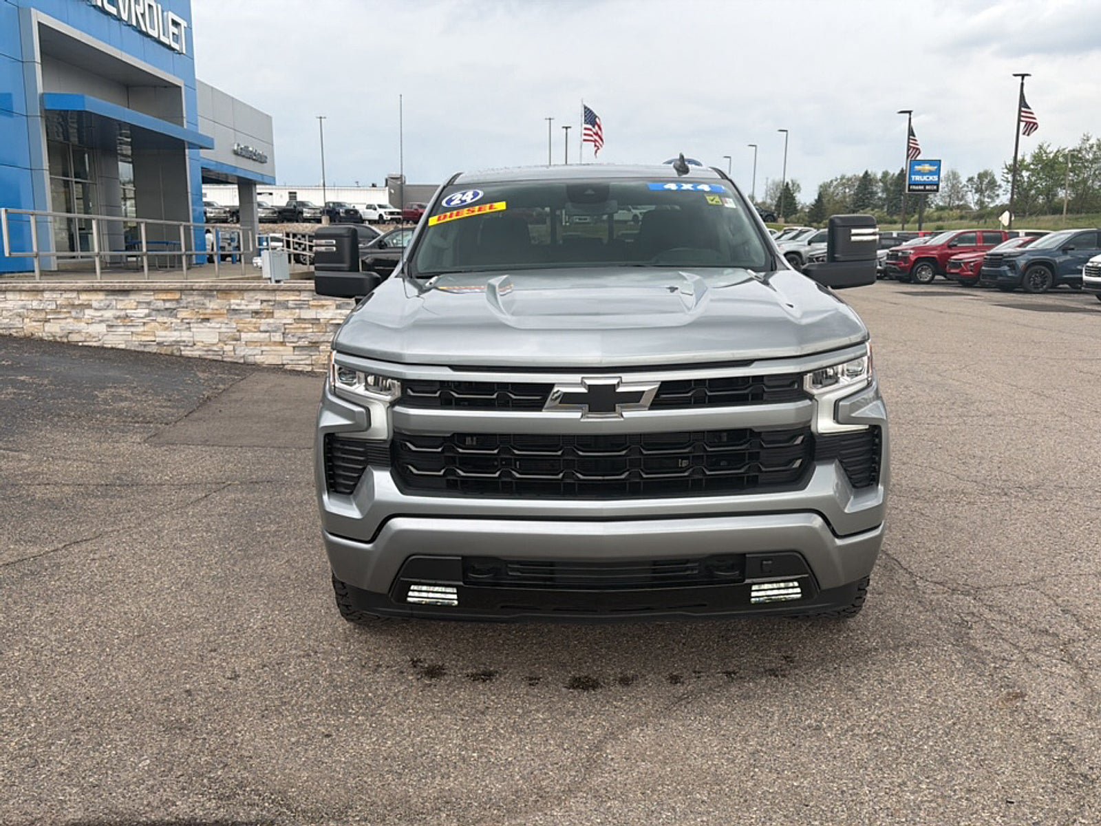 Used 2024 Chevrolet Silverado 1500 RST w/ Convenience Package II AWD/4WD image 2