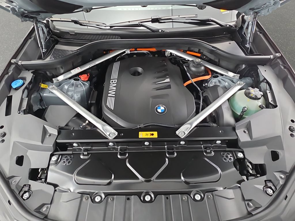 New 2026 BMW X5 xDrive50e w/ M Sport Package AWD/4WD image 30