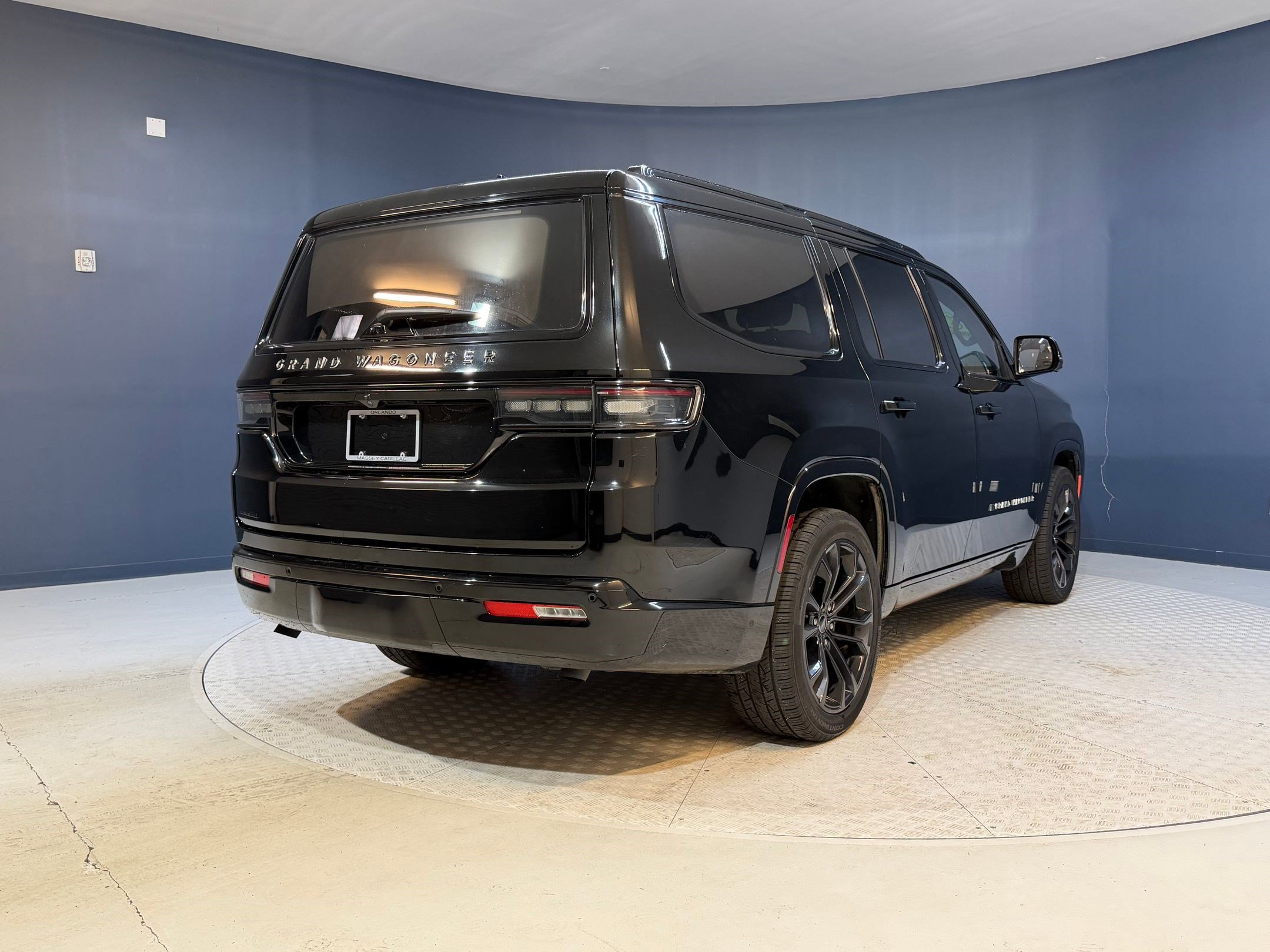 Used 2023 Jeep Grand Wagoneer Series III w/ Quick Order Packagew 28T AWD/4WD image 8