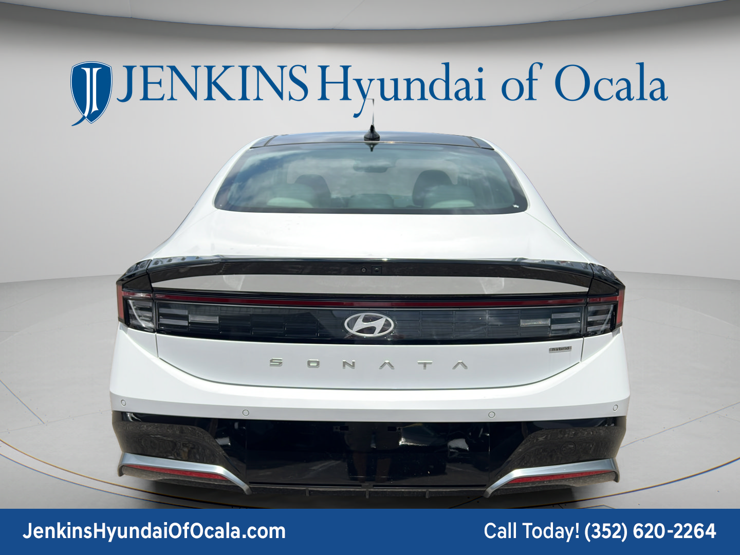 Used 2025 Hyundai Sonata Limited FWD image 4