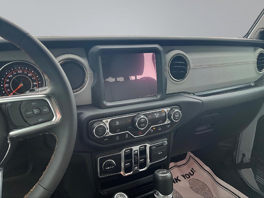 Used 2023 Jeep Wrangler Unlimited Sahara AWD/4WD image 14