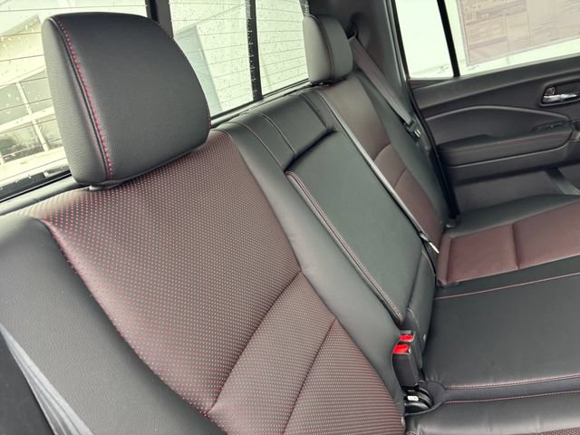 New 2026 Honda Ridgeline Black Edition image 15