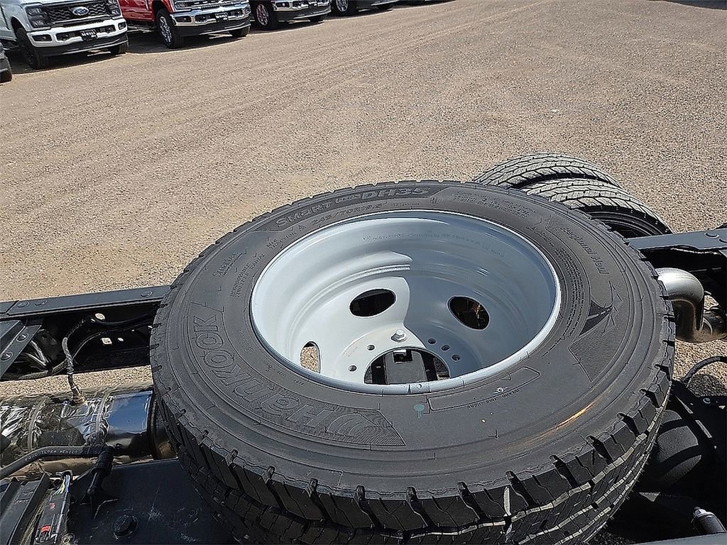 New 2025 Ford F600 4x4 Regular Cab Super Duty w/ XL Chrome Package image 10