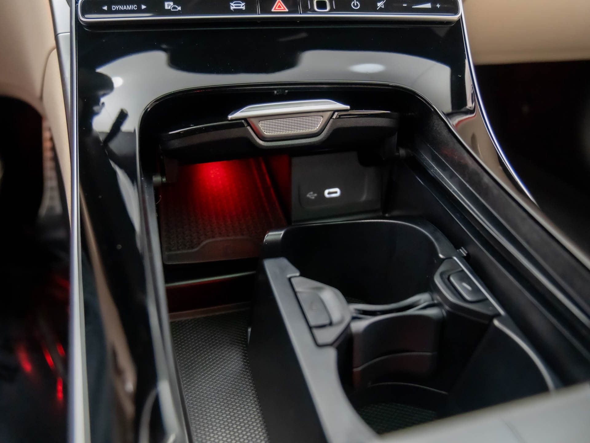 Certified 2024 Mercedes-Benz CLE 450 4MATIC Coupe image 24