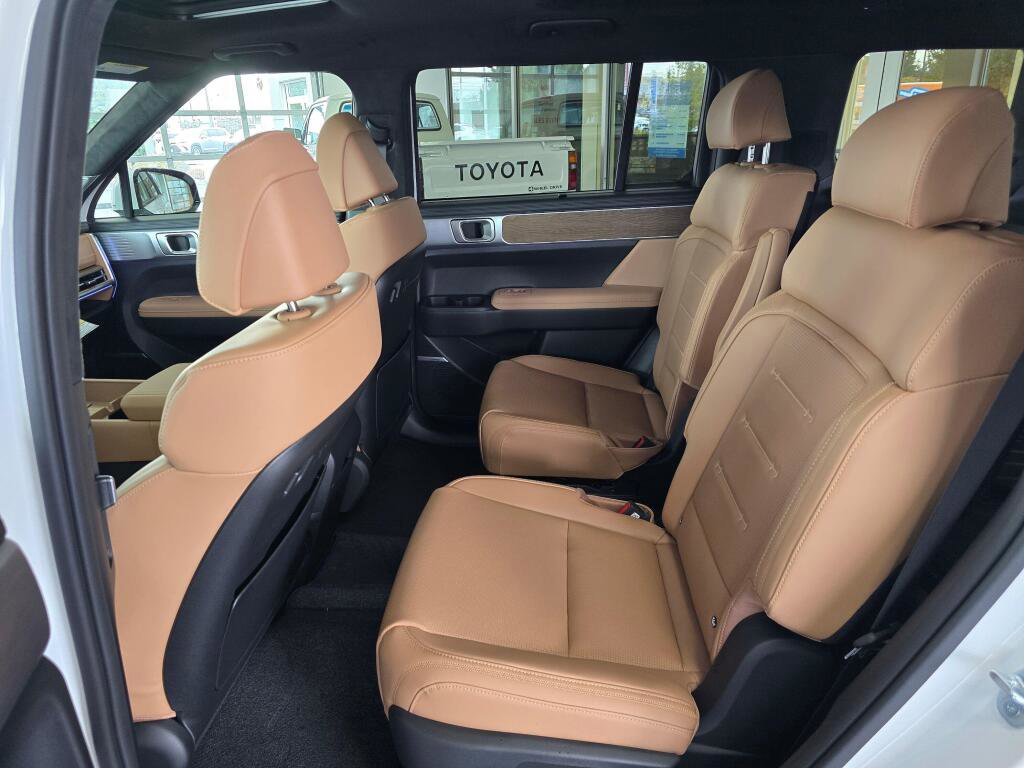 New 2026 Hyundai Santa Fe Calligraphy image 39