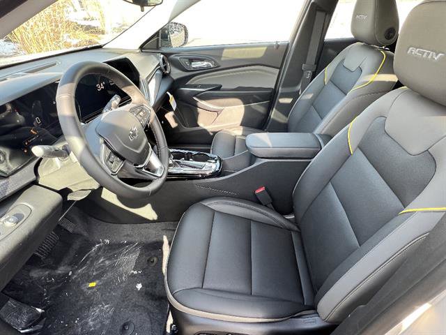 New 2026 Chevrolet Trax ACTIV w/ Sunroof Package FWD image 10