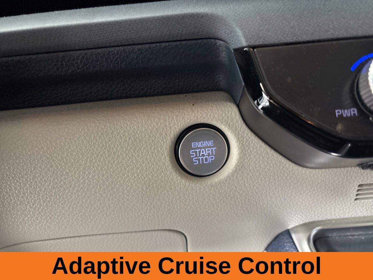 Used 2025 Kia Carnival EX image 15