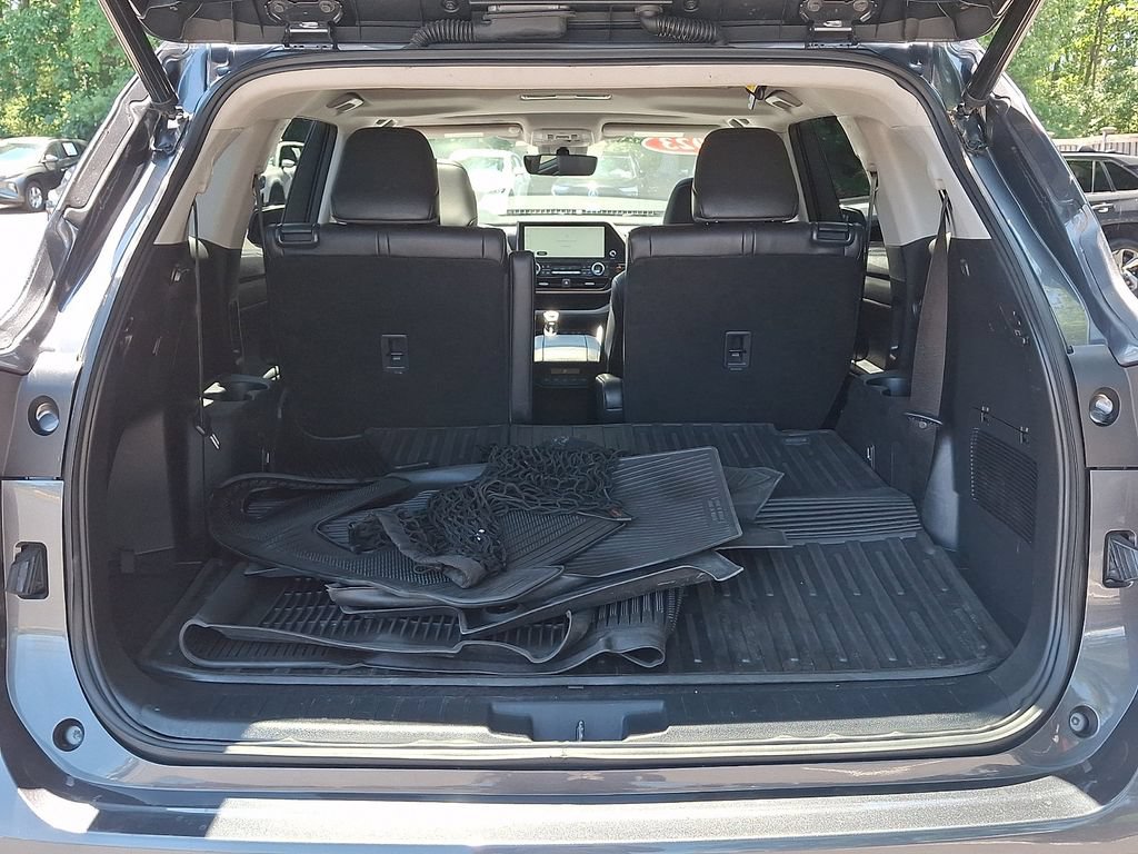 Used 2023 Toyota Highlander XLE AWD/4WD image 29