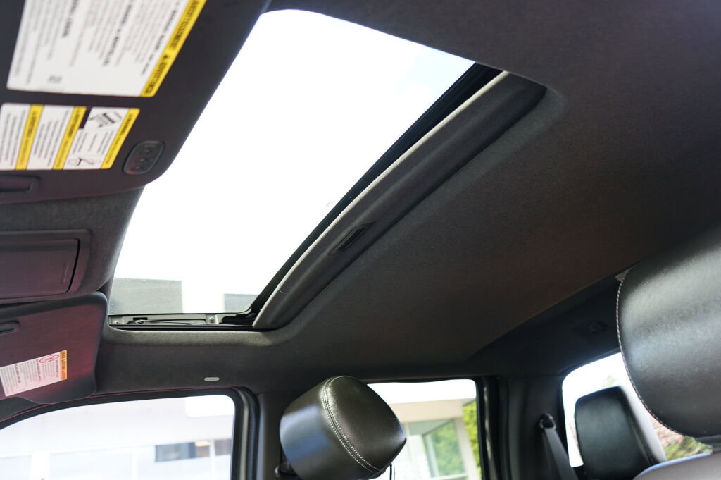 Used 2014 Ford F250 Lariat w/ Lariat Ultimate Package image 13