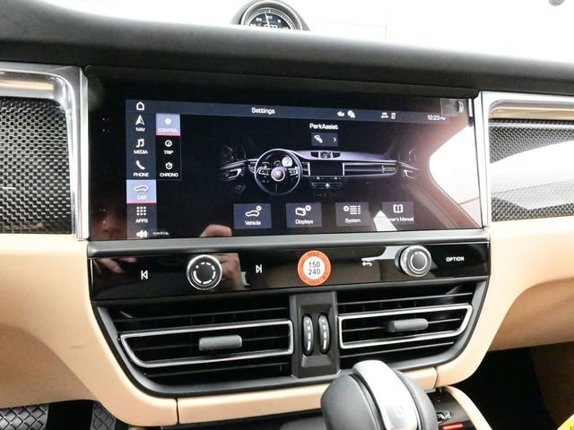 New 2026 Porsche Macan Turbo image 10