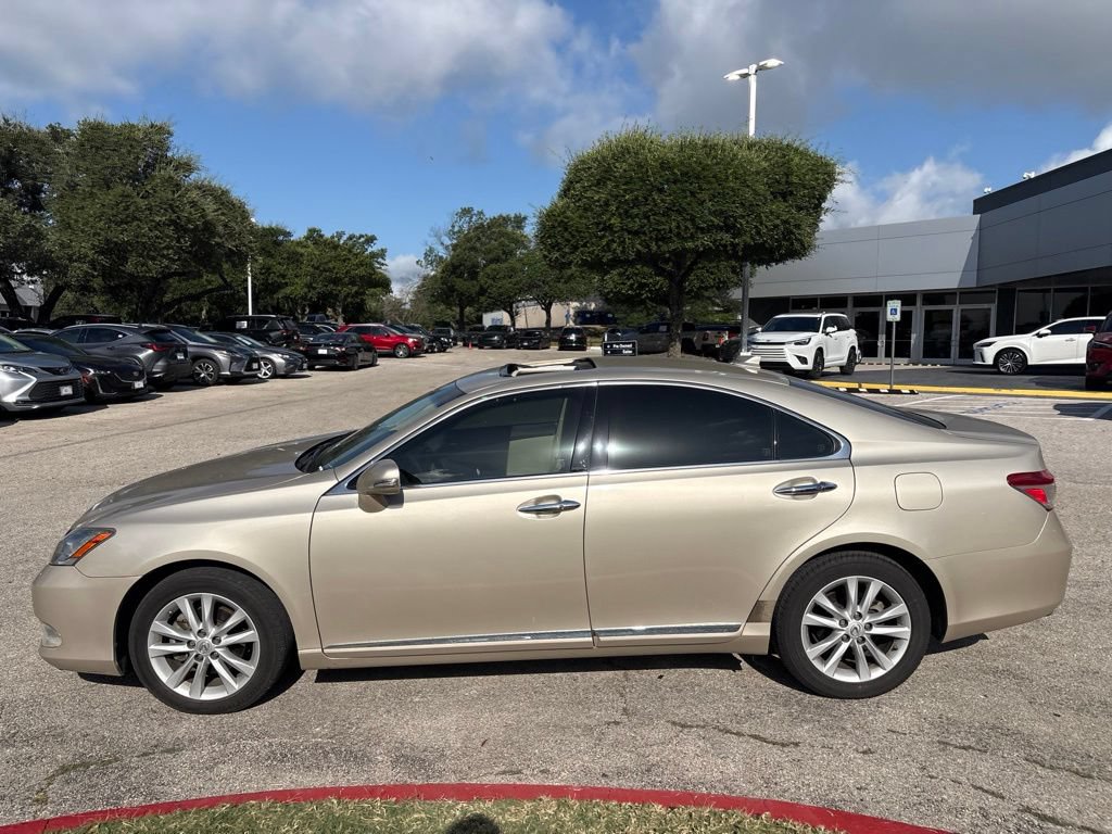 Used 2012 Lexus ES 350 FWD image 2