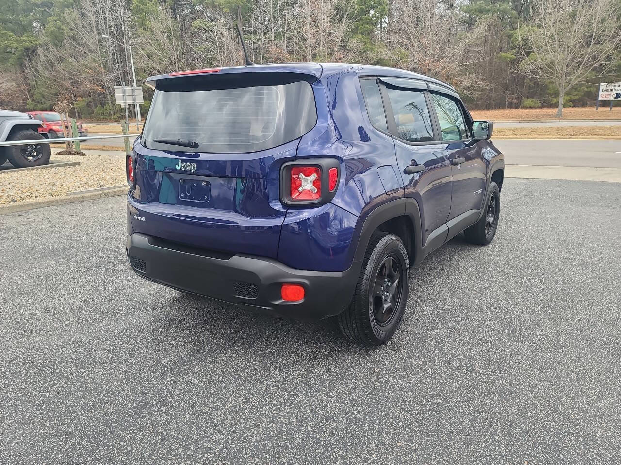 Used 2017 Jeep Renegade Sport w/ Power & Air Group AWD/4WD image 8