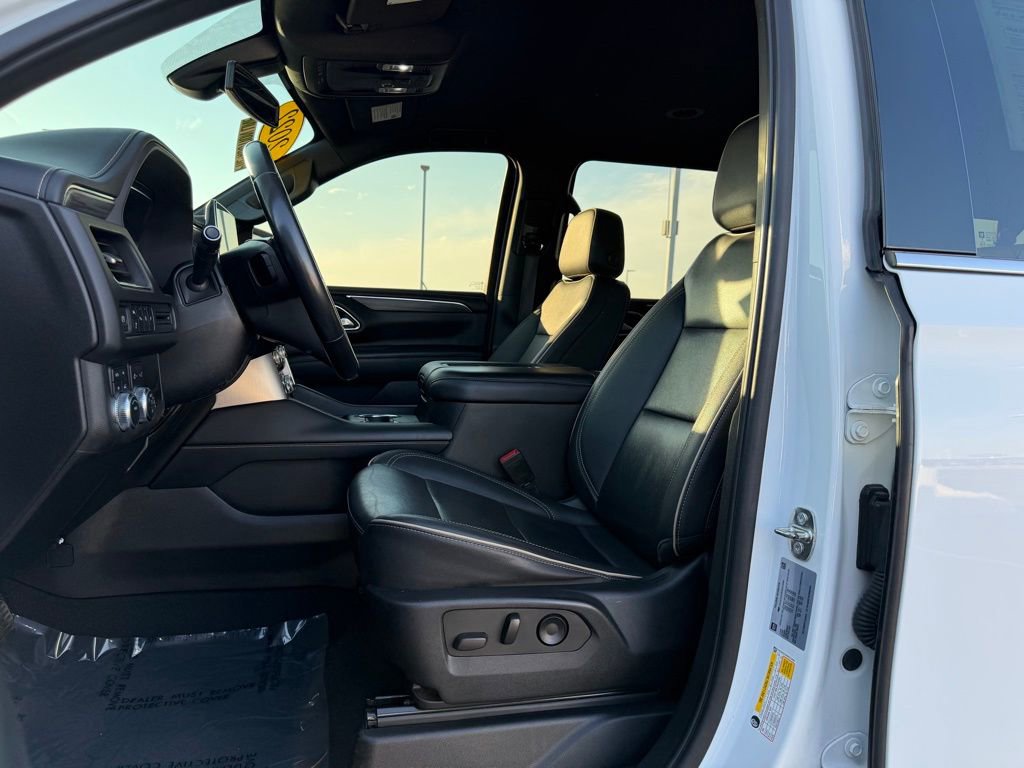 Used 2022 GMC Yukon XL SLT image 12